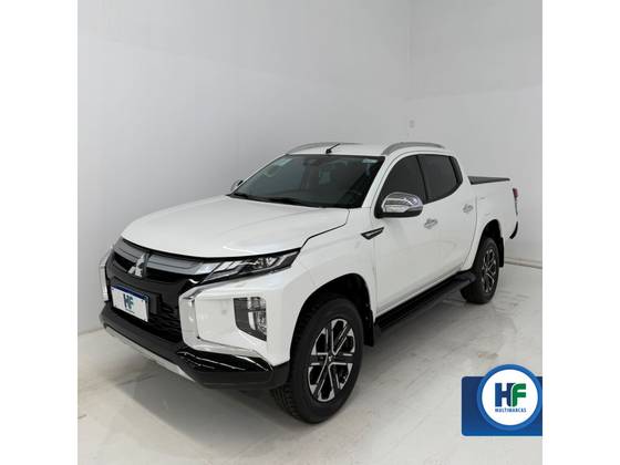 MITSUBISHI TRITON 2.4 BITURBO DIESEL CD HPE-S 4X4 AUTOMÁTICO MITSUBISHI TRITON 2.4 BITURBO DIESEL CD HPE-S 4X4 AUTOMÁTICO